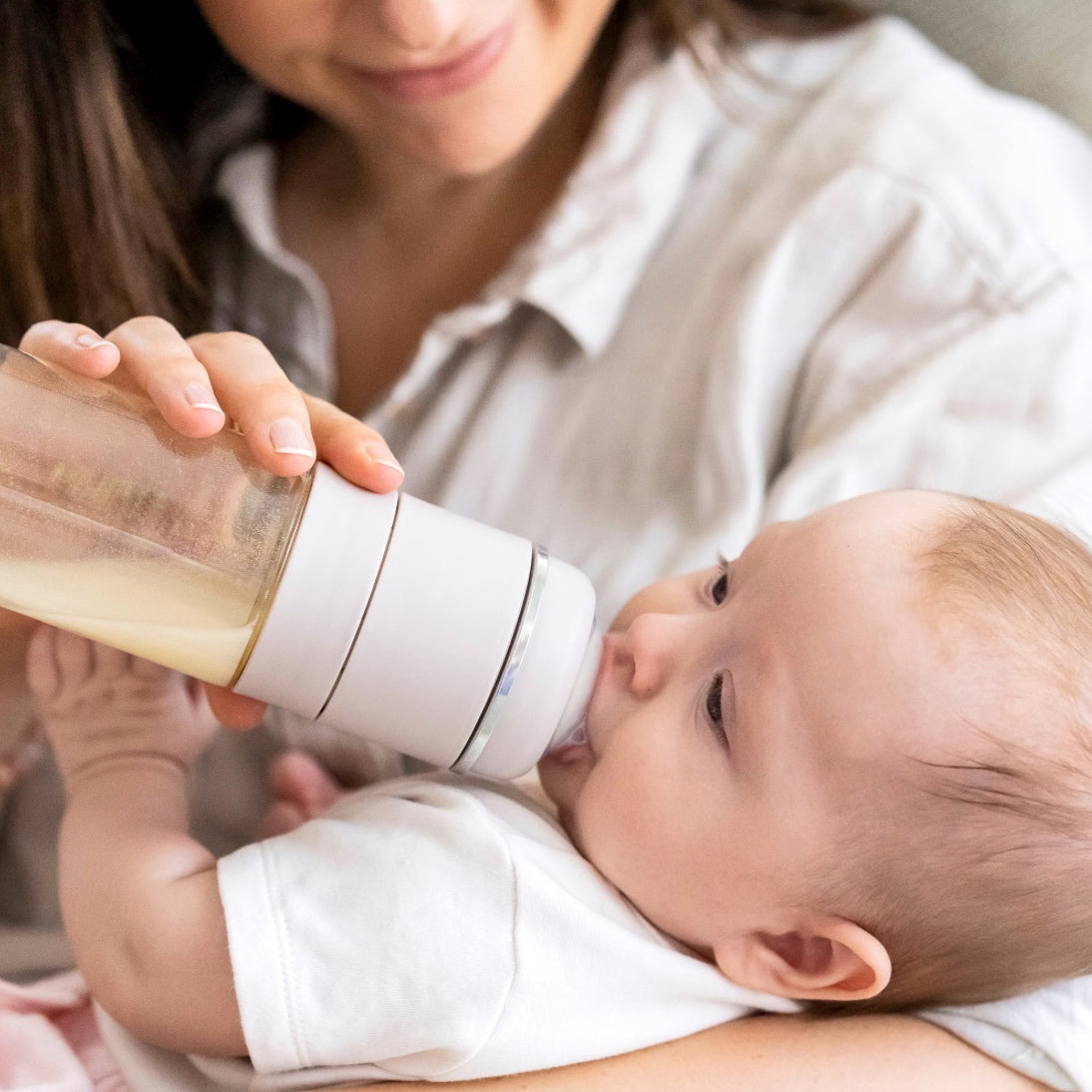 ✨FORMULA BOTTLE WITH DISPENSER FOR NIGHT & TRAVEL✨